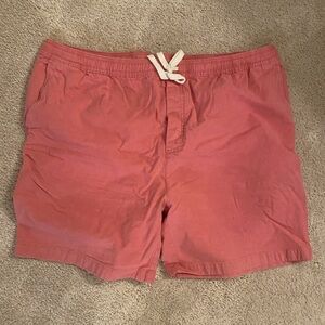 Vineyard Vines 6” shorts; XXL